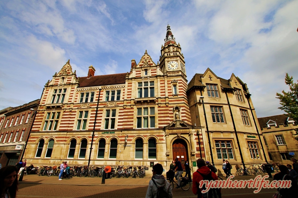 英國旅遊：劍橋大學撐篙遊船體驗及校區觀光